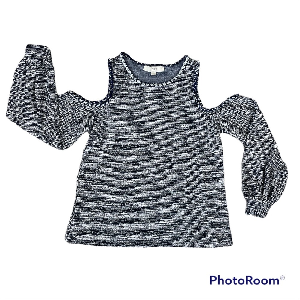 NWOT Ann Taylor LOFT Cold Shoulder Static Navy Blue White Long Sleeve Knit Top